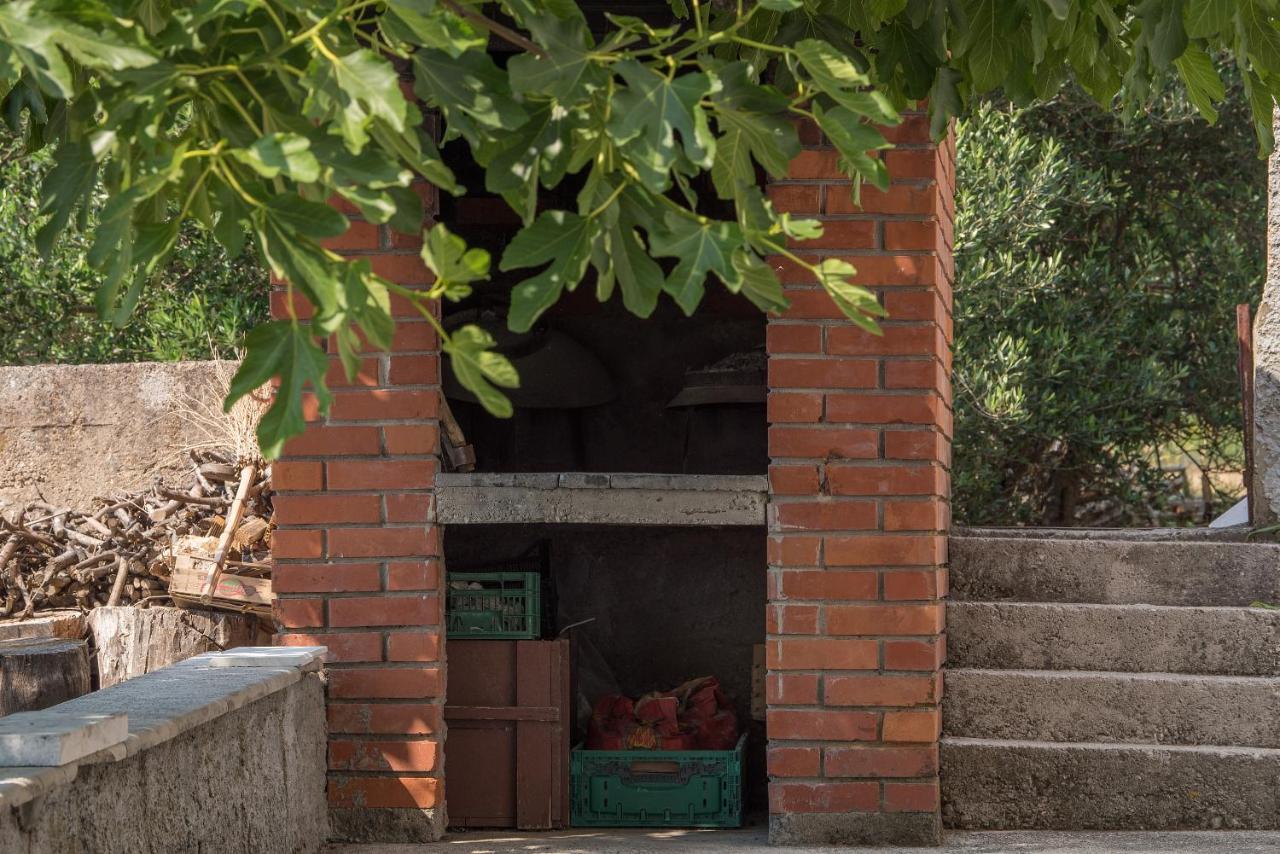 Apartment Strawberry Макарська Екстер'єр фото